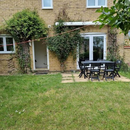 Boleyn Avenue By Incredible Stay Peterborough Exterior foto